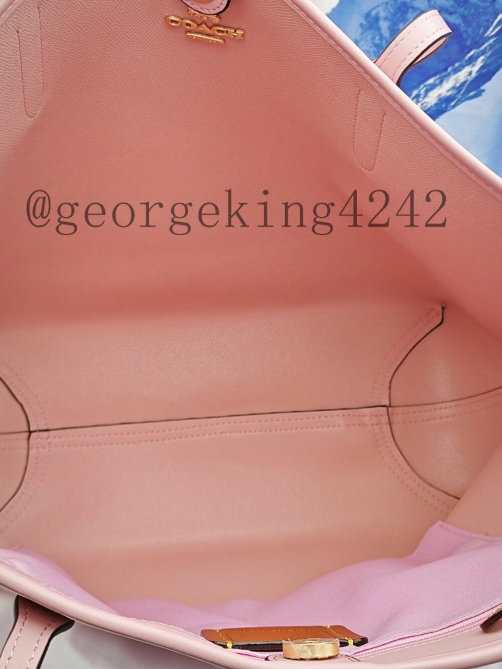 😘😘Coach City Tote Bag In Signature Canvas in powder pink color - Picture 10 of 12